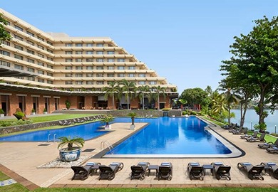 Cinnamon Lakeside Hotel, Colombo