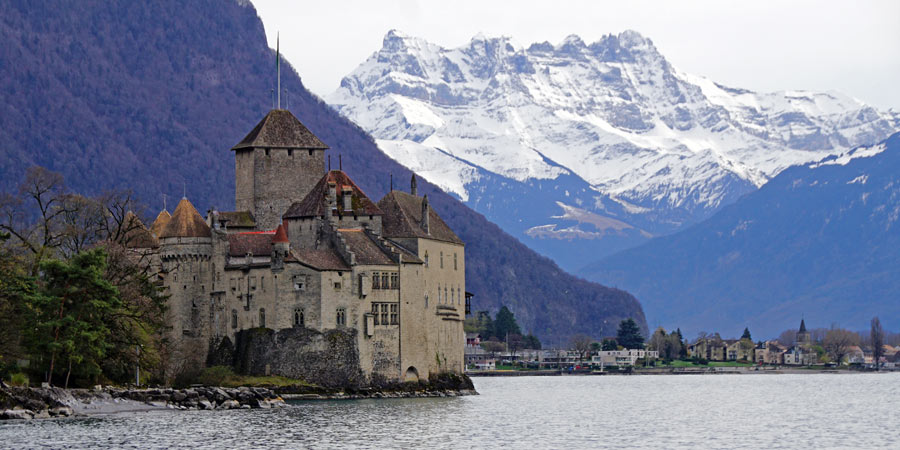 Staying in a waterside Montreux hotel on Lake Geneva