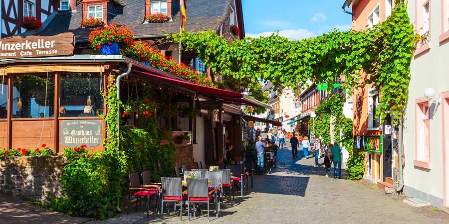 Uncovering picturesque Rüdesheim